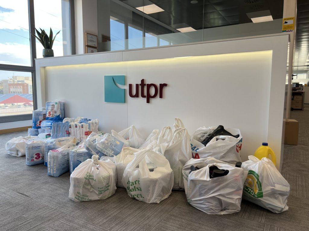 Recollida de material a UTPR pels afectats per la dana a València